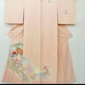 Elegant Pink Floral Kimono